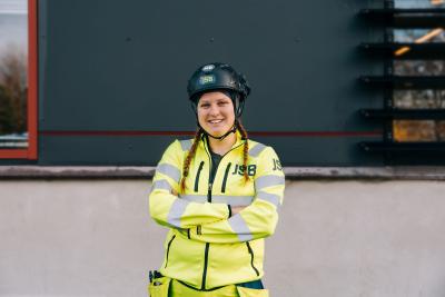 Cajsa Holmqvist, 26 år och Byggnadsträarbetare på JSB valdes i helgen till ny ordförande för Unga Byggare, Byggnads ungdomsorganisation.