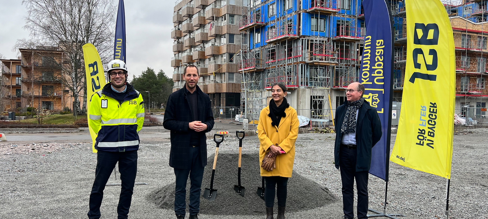 Byggnationen av Uppsalas nya Multihus är nu officiellt igång. Under onsdagen sattes spaden i﻿ marken för Uppsalas nya Multihus i den nya stadsdelen Rosendal. JSB Construction AB står som totalentreprenör för projektet och beställare är Uppsala kommun